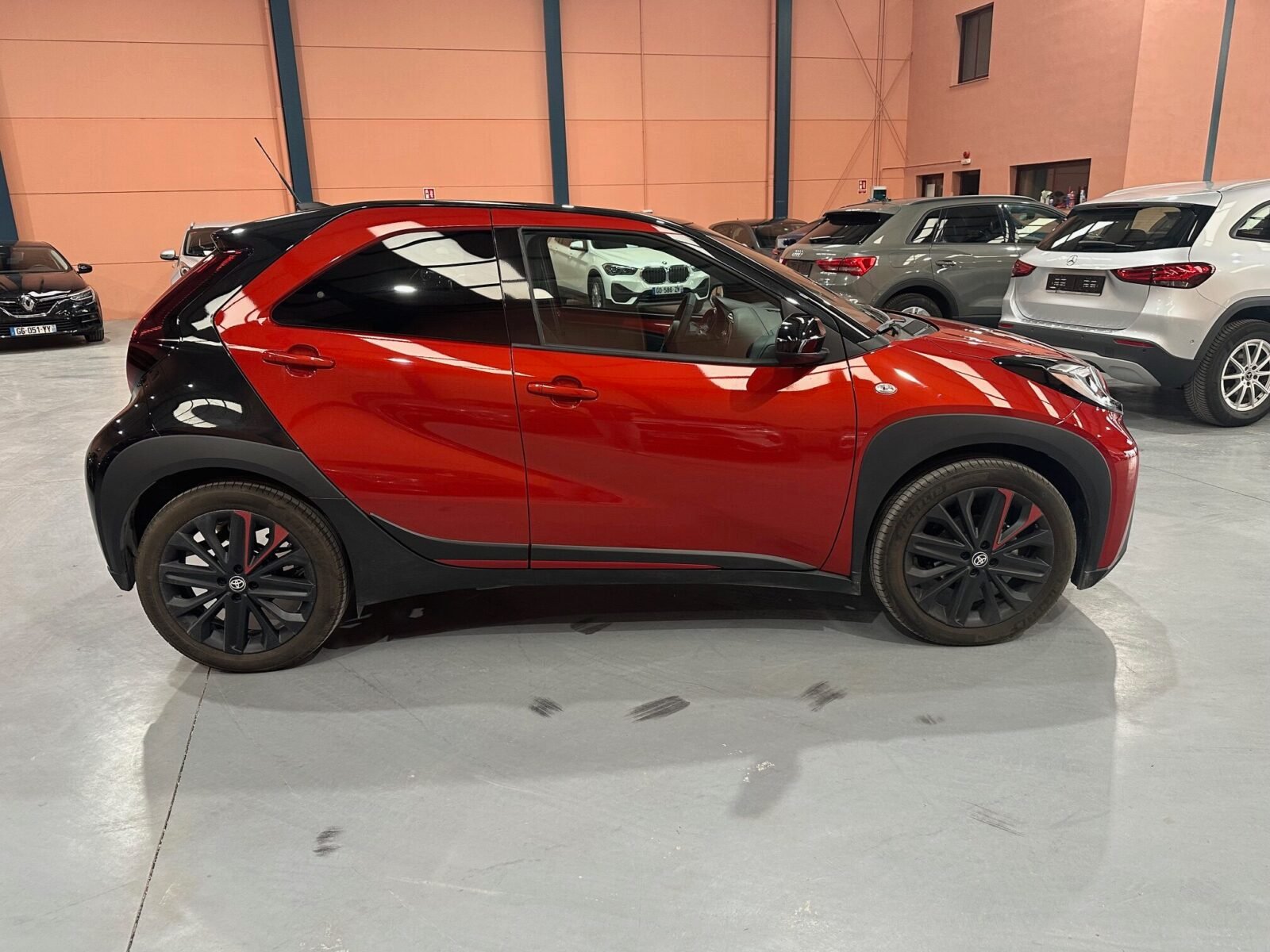 TOYOTA AYGO X CROS