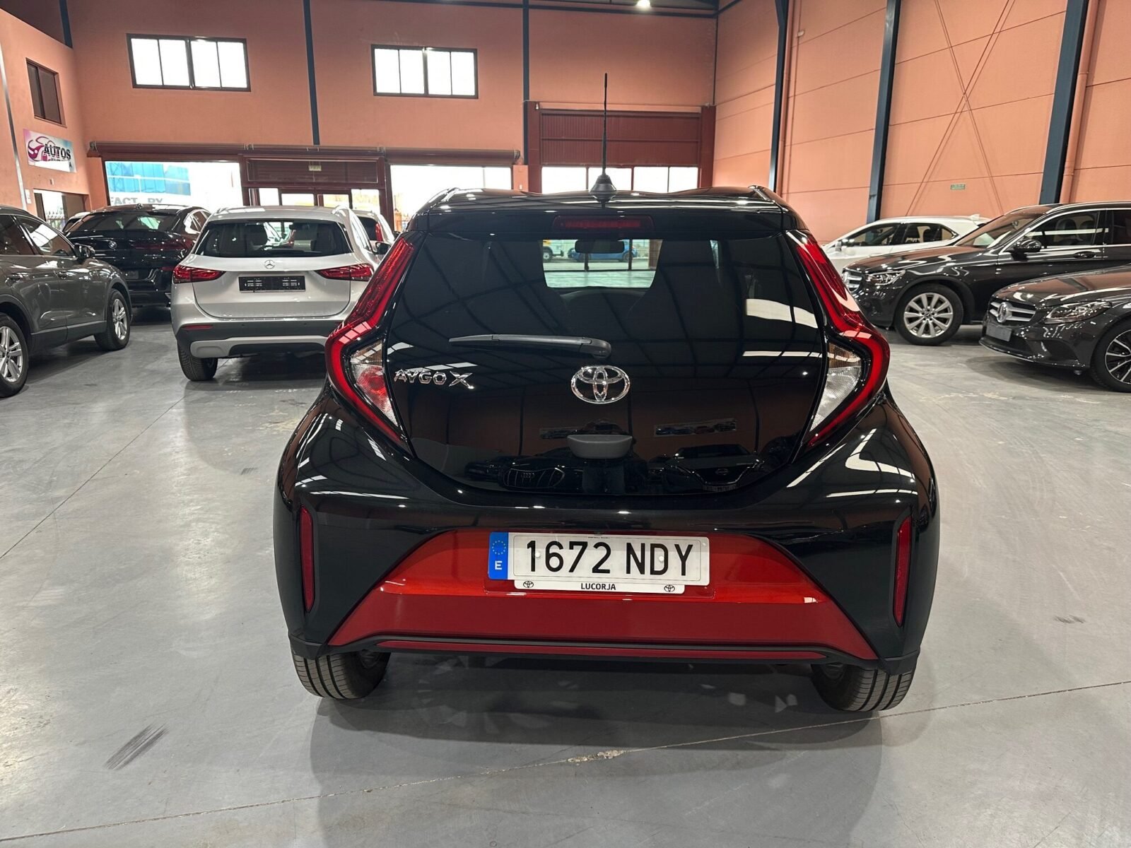 TOYOTA AYGO X CROS