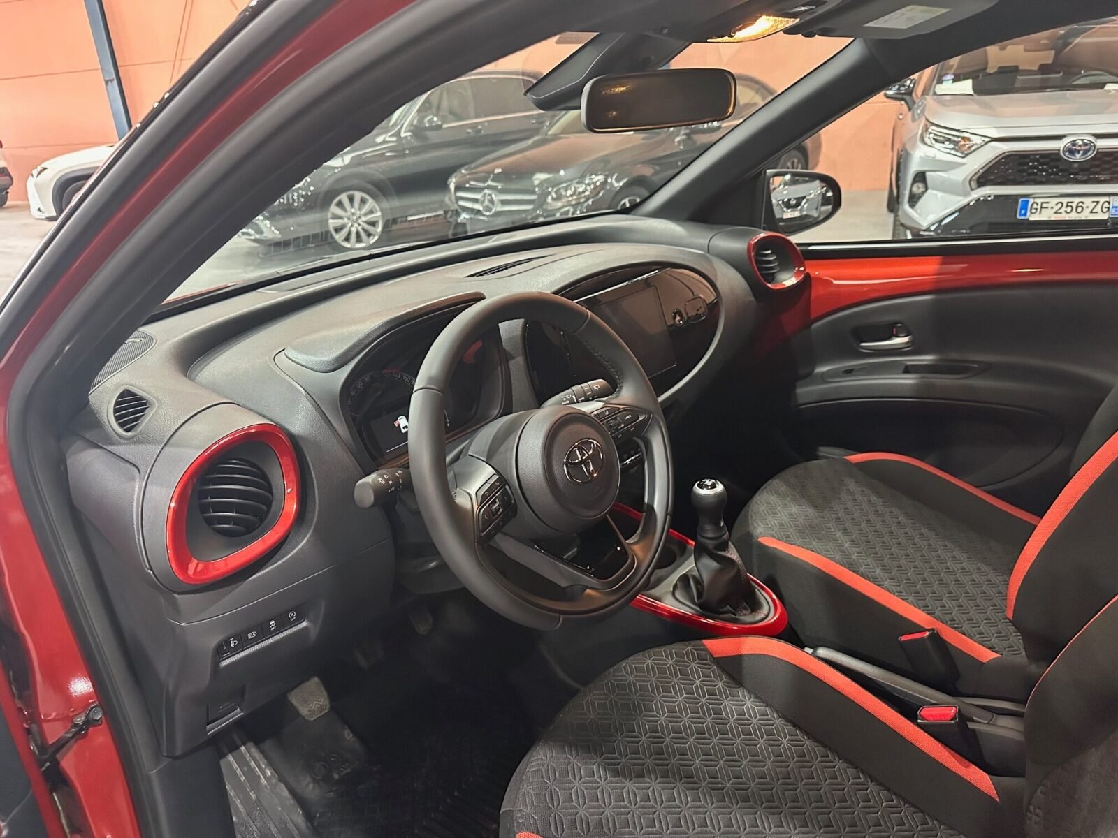 TOYOTA AYGO X CROS