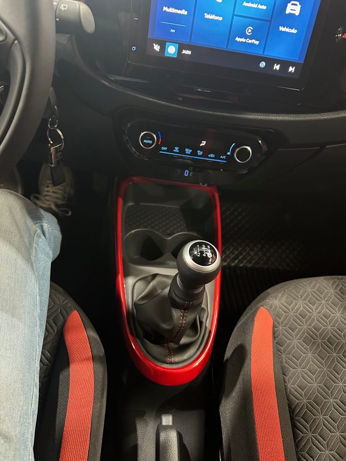 TOYOTA AYGO X CROS