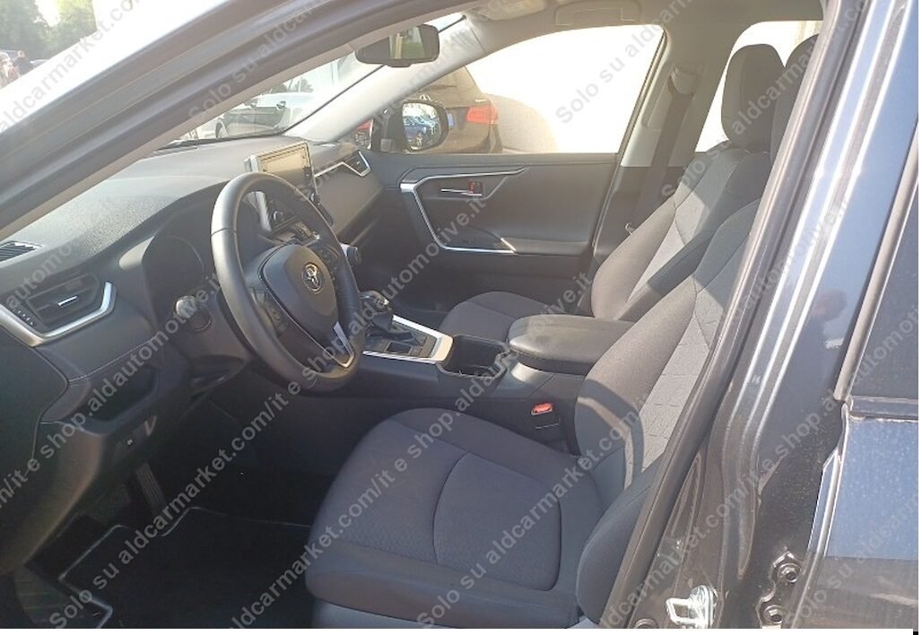 TOYOTA RAV4 BUSINES 2WD