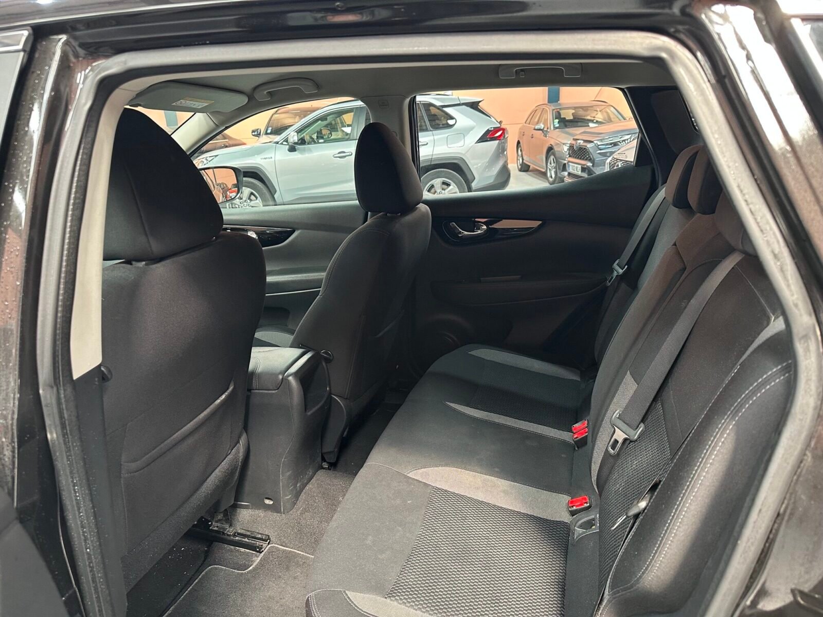 NISSAN QASHQAI CROS OVER 5 1.5 DCI BUSINESS