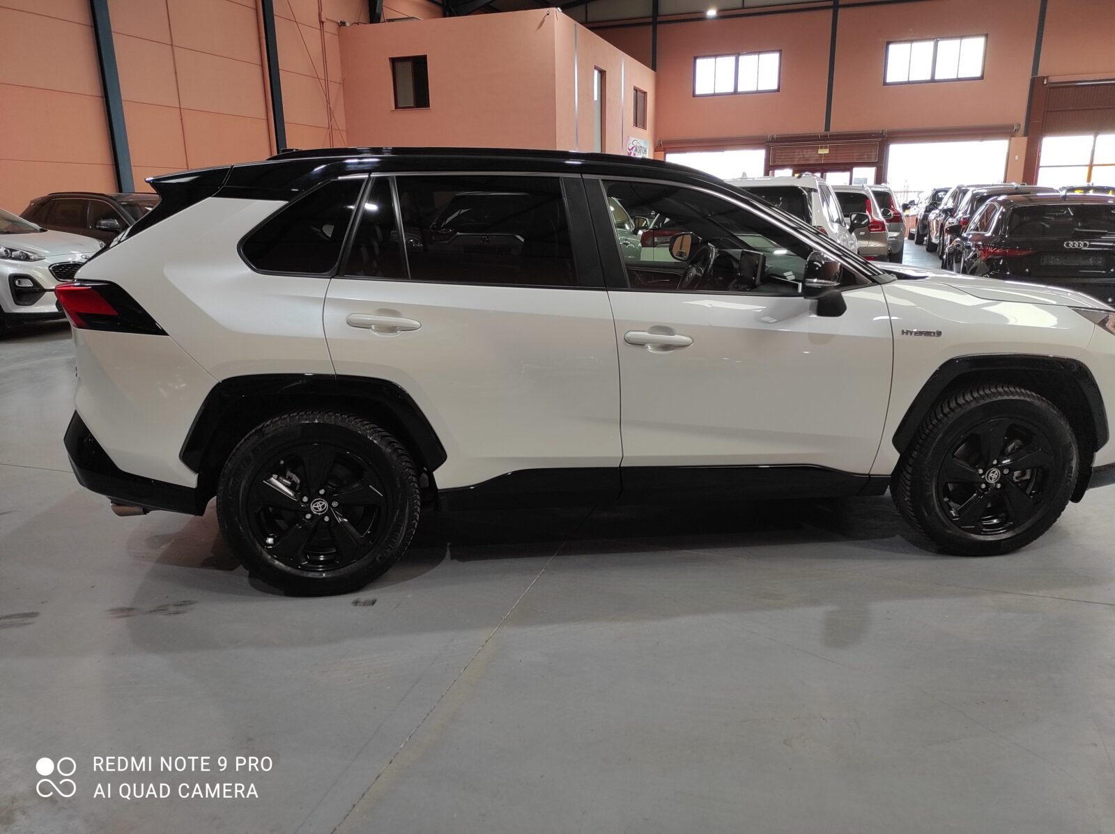 TOYOTA RAV4 BLACK EDITION