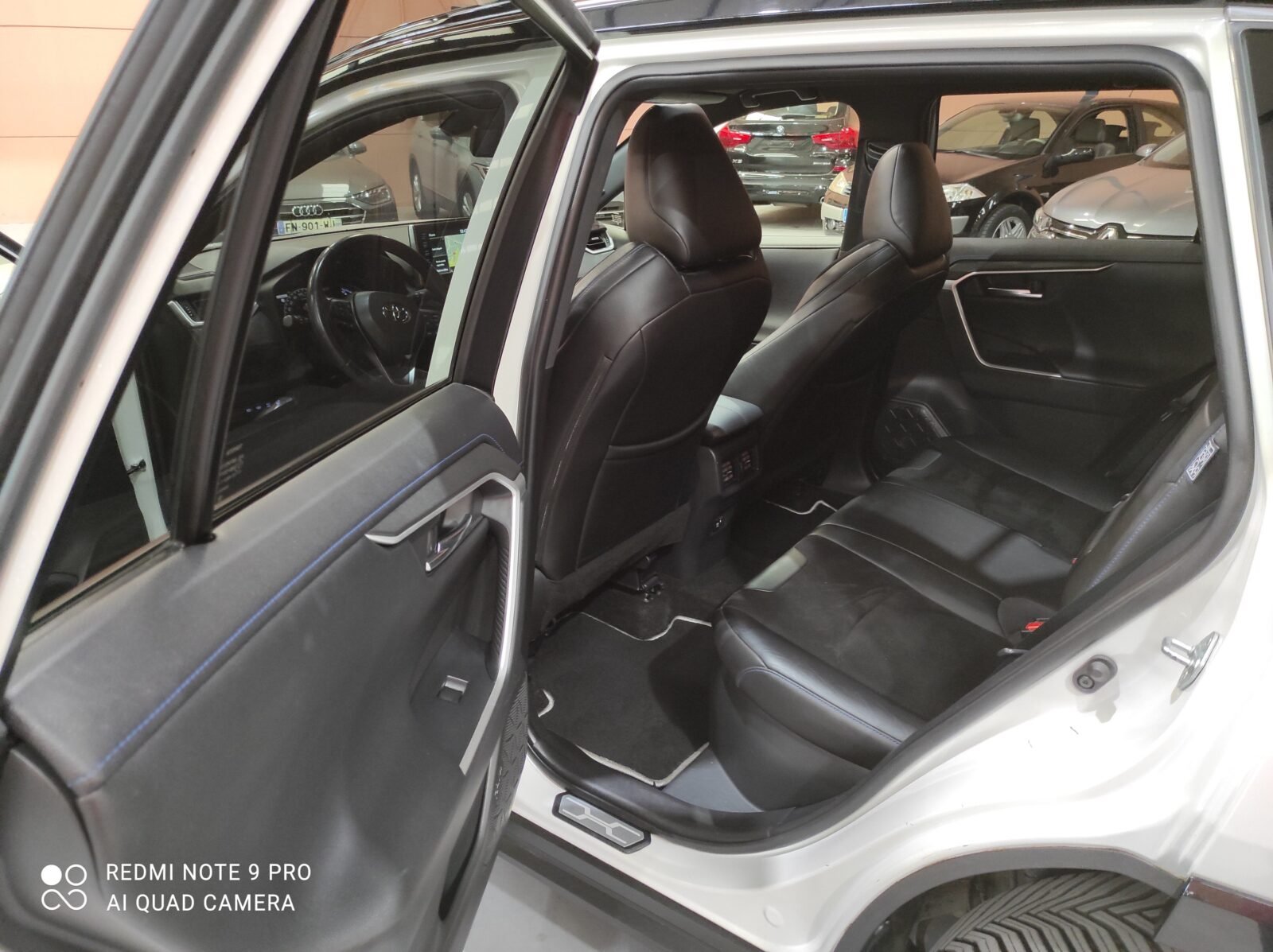 TOYOTA RAV4 BLACK EDITION