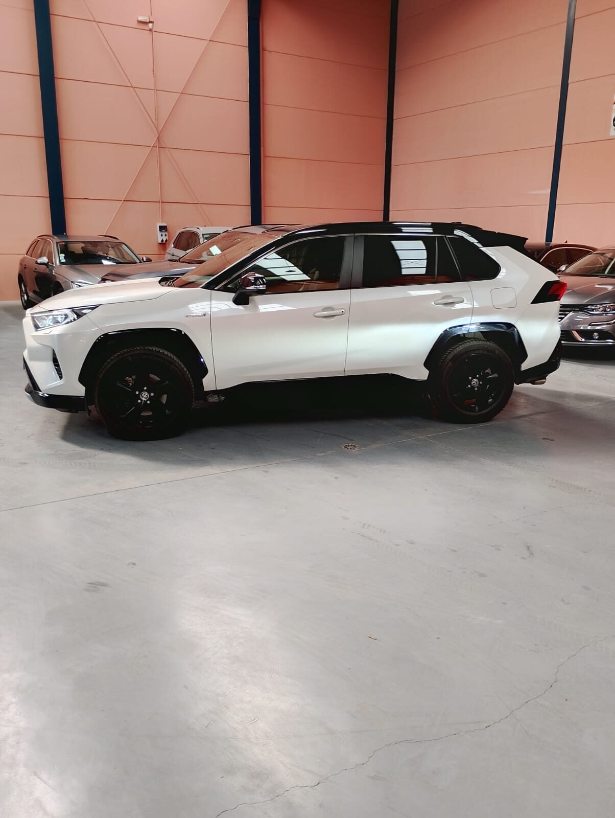 TOYOTA RAV4 BLACK EDITION