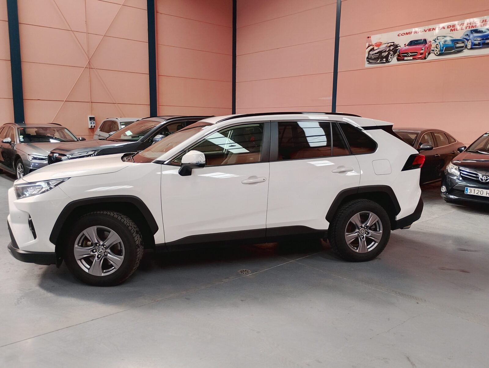 TOYOTA RAV4 2.5 DYNAMIC
