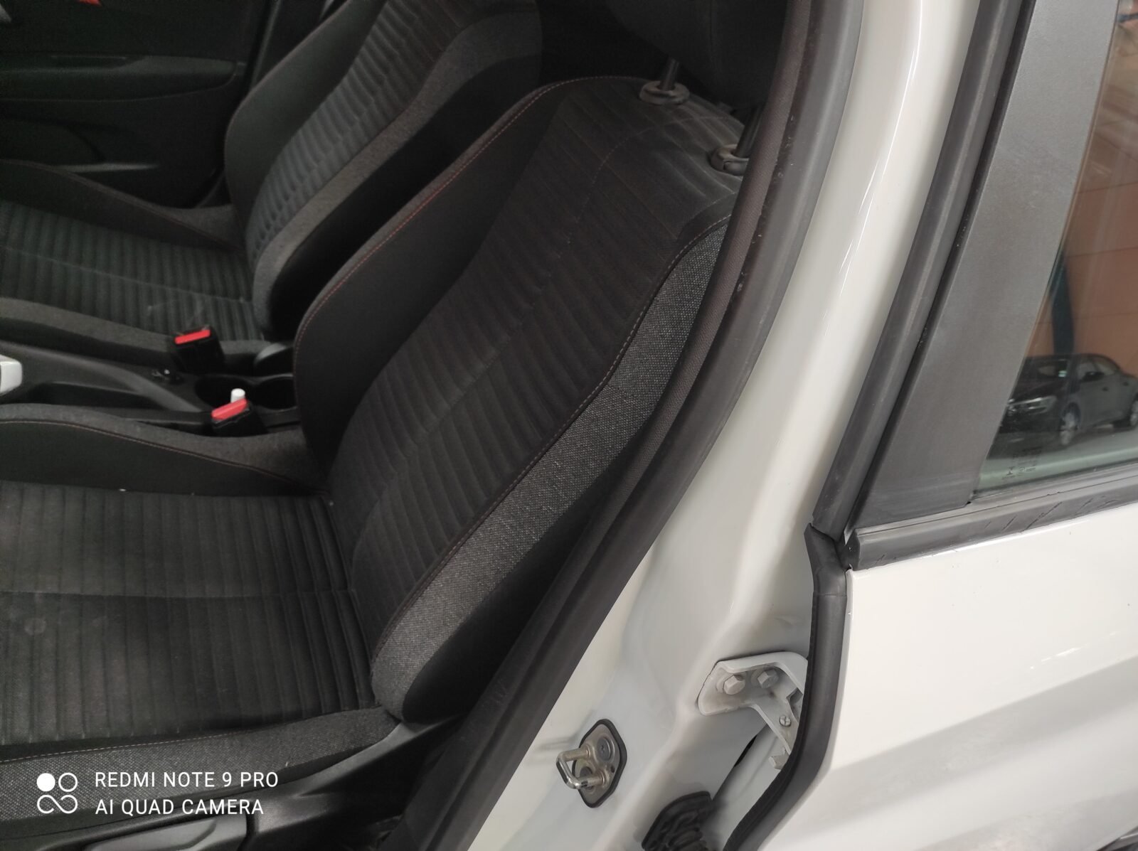 PEUGEOT 208 ACTIVE PACK HDI