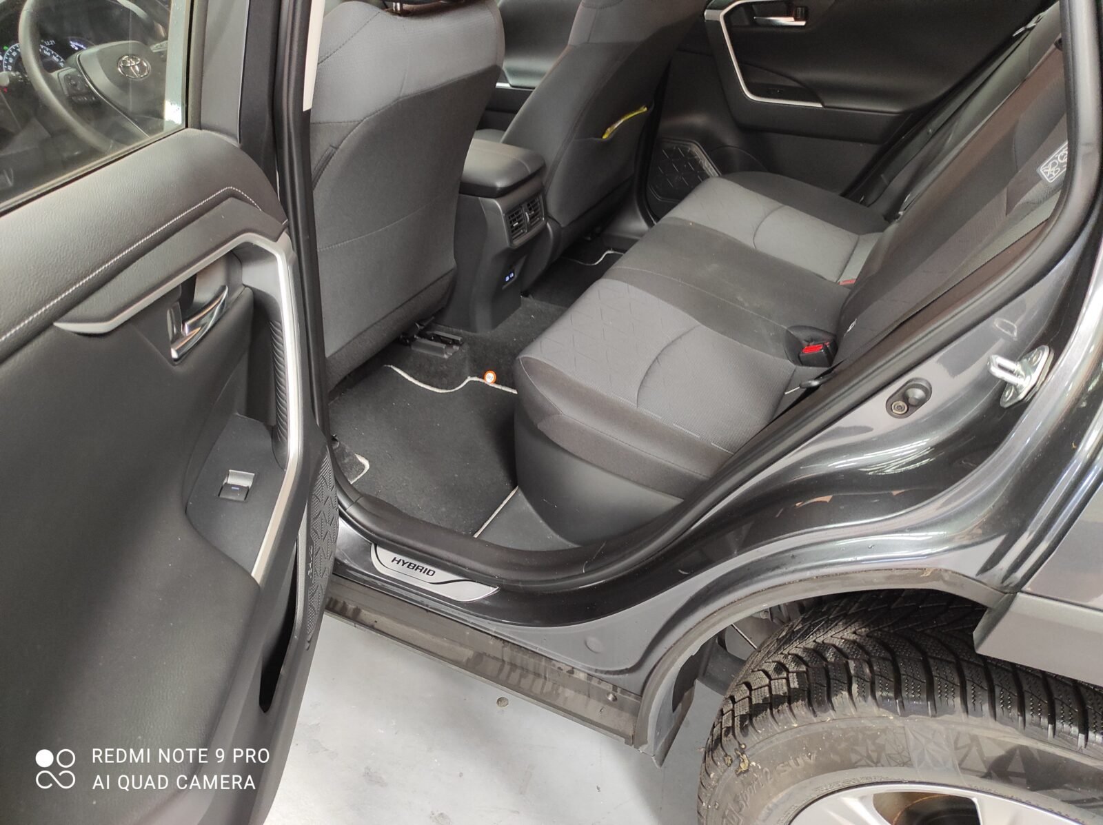 TOYOTA RAV4 BUSINES 2WD