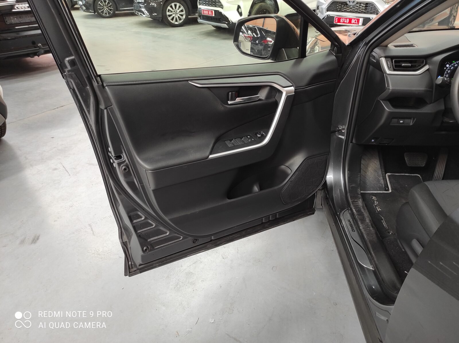 TOYOTA RAV4 BUSINES 2WD