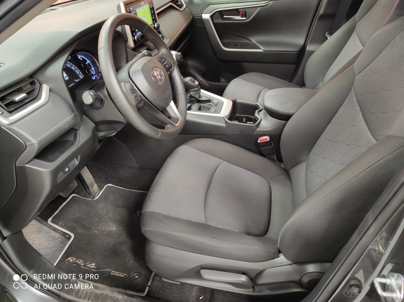 TOYOTA RAV4 BUSINES 2WD