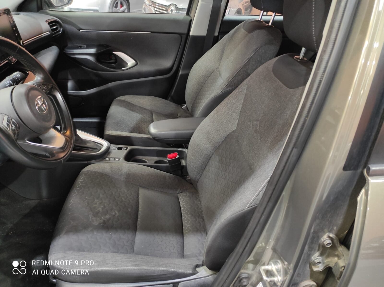 TOYOTA YARIS YARIS CROOS 