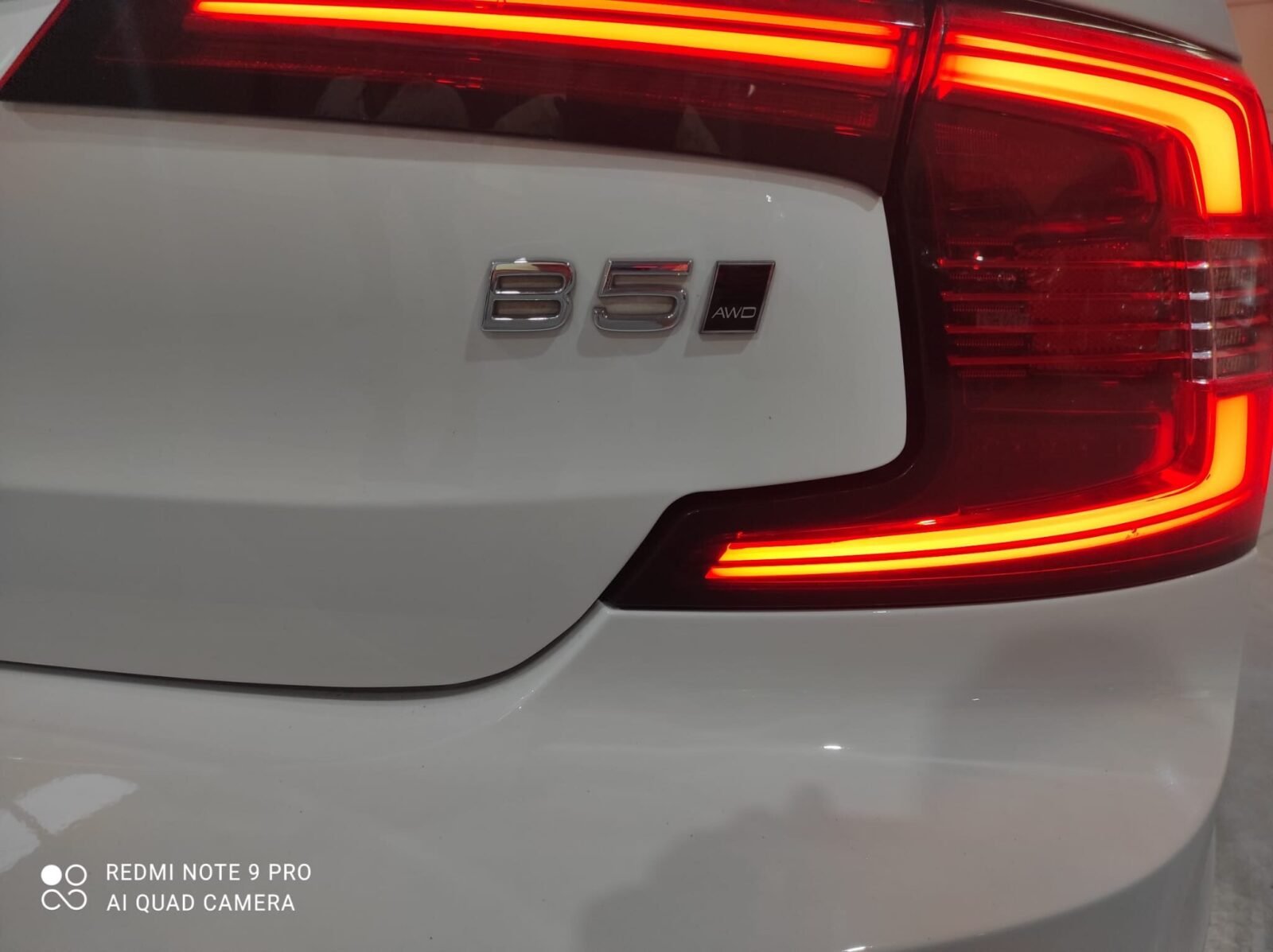 VOLVO S90 R-DESING  B5
