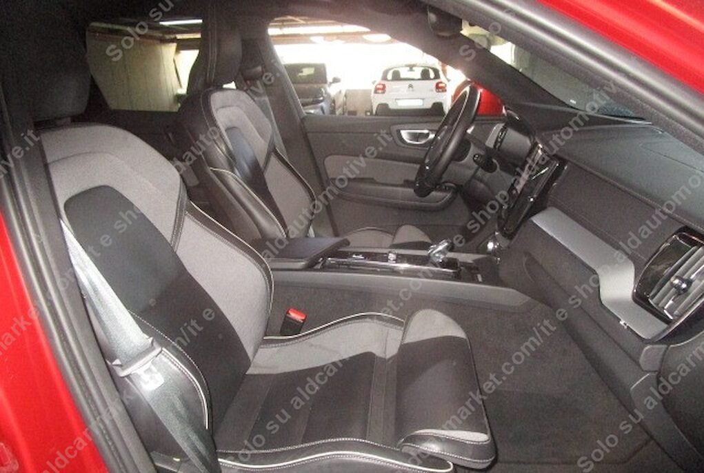 VOLVO XC60 4WD HIBRIDO ENCHUFABLE ULTIMATE SPORT