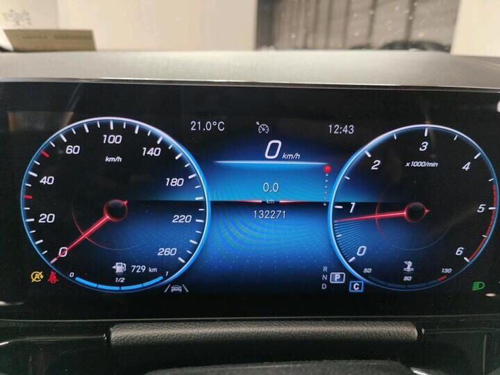 MERCEDES-BENZ GLA BUSINES 2WD
